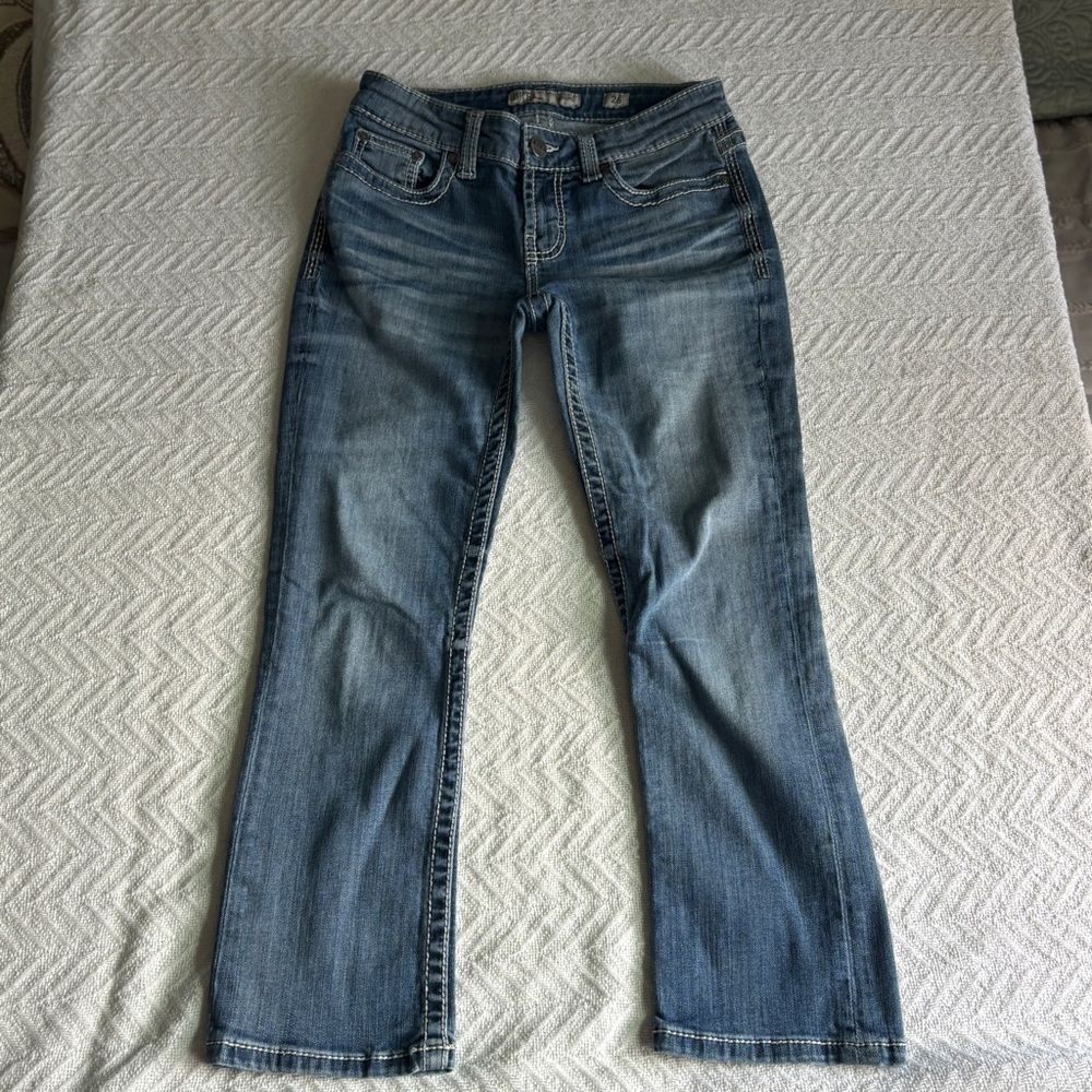 BKE Jeans 26 Sabrina Low Rise Straight Med. Wash Denim Women's BUCKLE  28"W/25"L